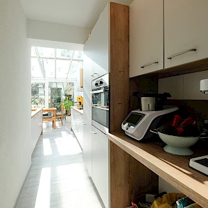 Wintergarten-Küche-Essbereich